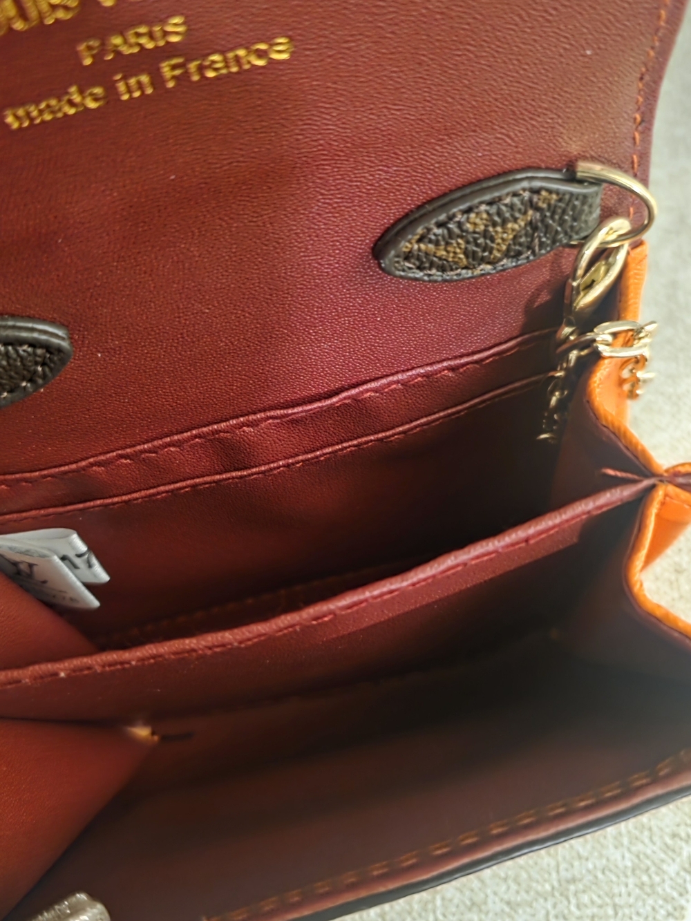 Cute Wallet On Chain - Picture 2 of 3